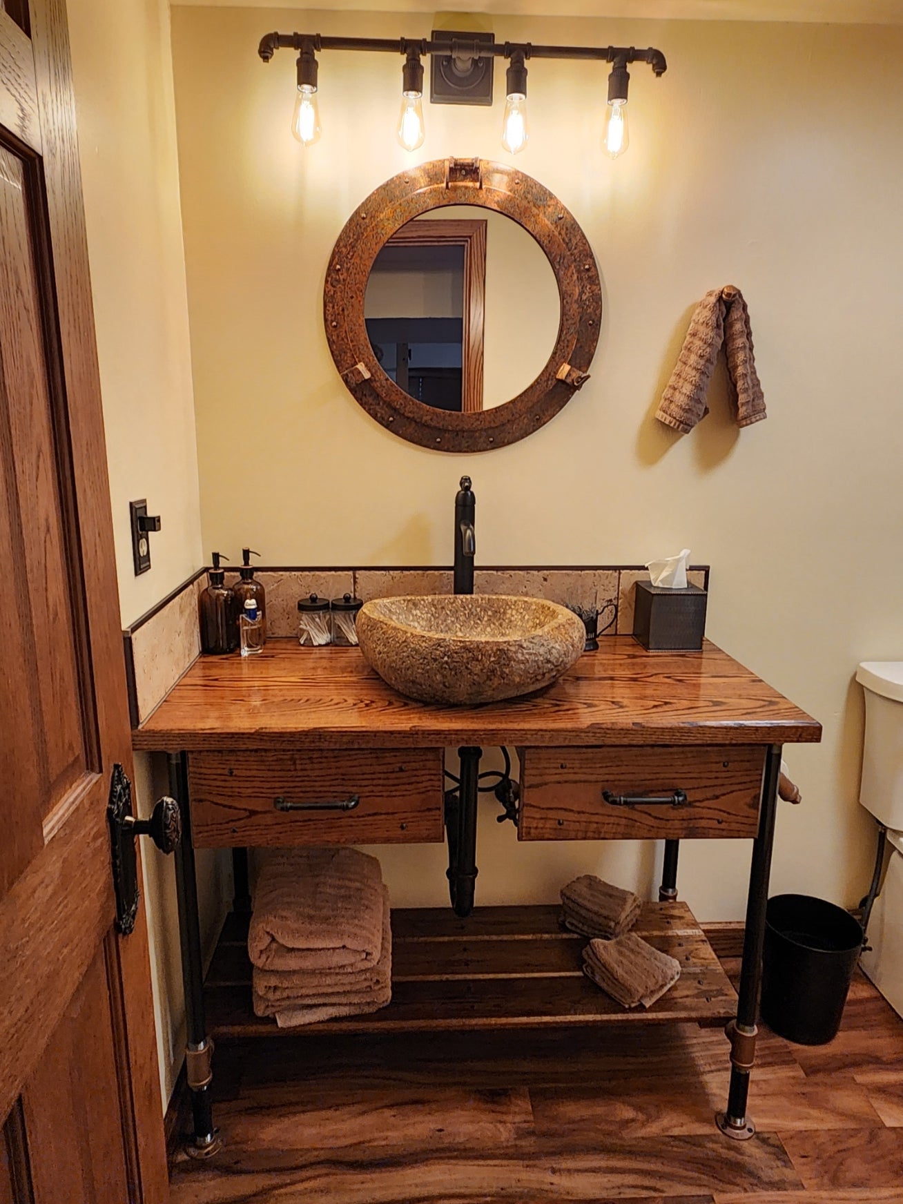 Jules Verne Bathroom Vanity